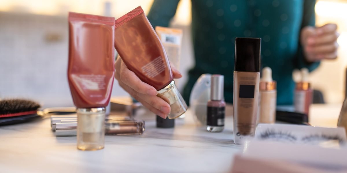 Beauty workshop. Online workshop and demontration of beauty products